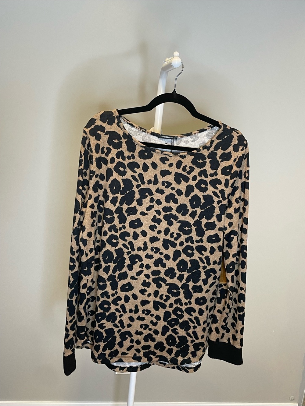 Pink Clover Leopard Print Long Sleeve Top - Beige & Black
